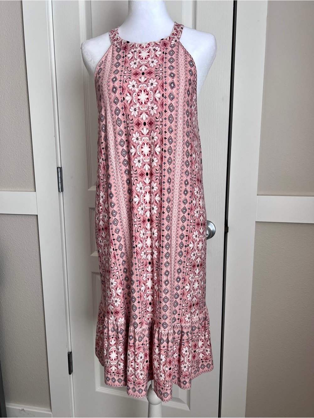 Ann Taylor LOFT Pink Geometric Floral Halter Maxi Dress - Size Large - Picture 2 of 12